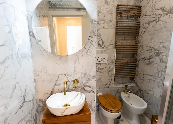 Modern Two Bedroom Design Near Circo Massimo