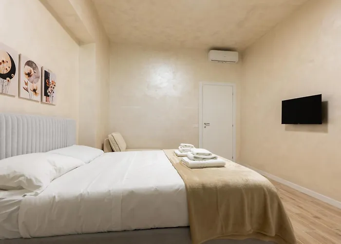 Modern Two Bedroom Design Near Circo Massimo Roma
