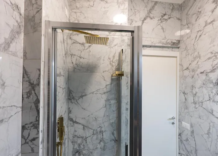 Modern Two Bedroom Design Near Circo Massimo Appartamento Roma